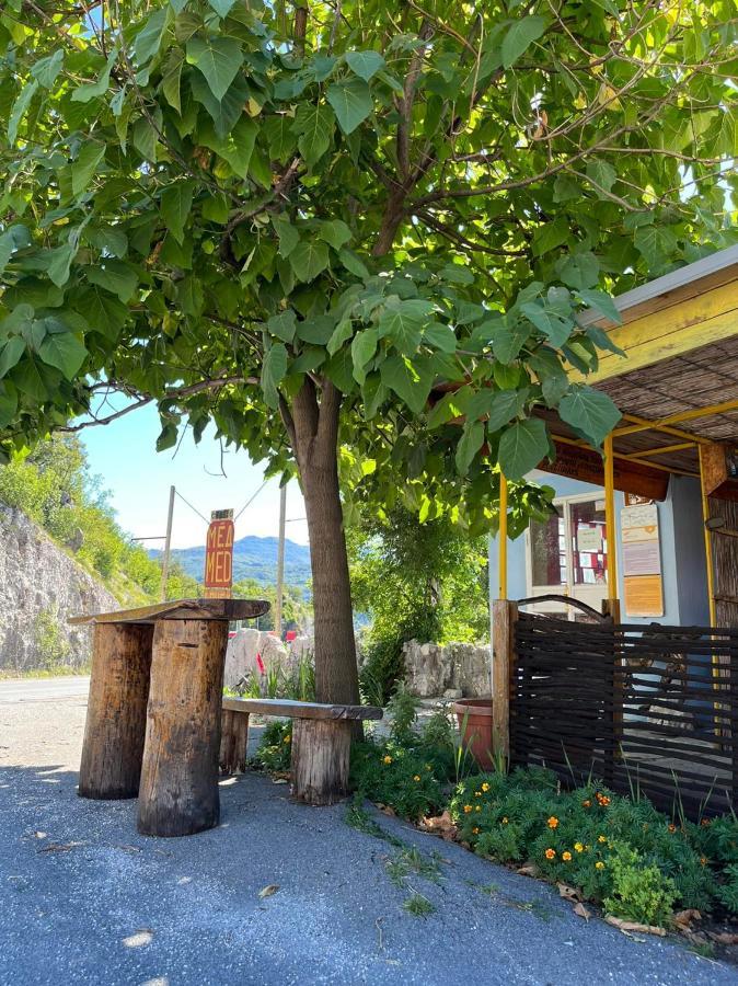 Una Apartment Cetinje Buitenkant foto