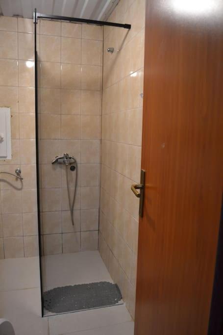 Una Apartment Cetinje Buitenkant foto