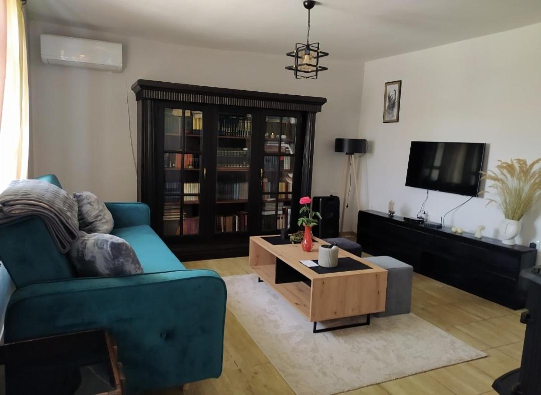 Una Apartment Cetinje Buitenkant foto